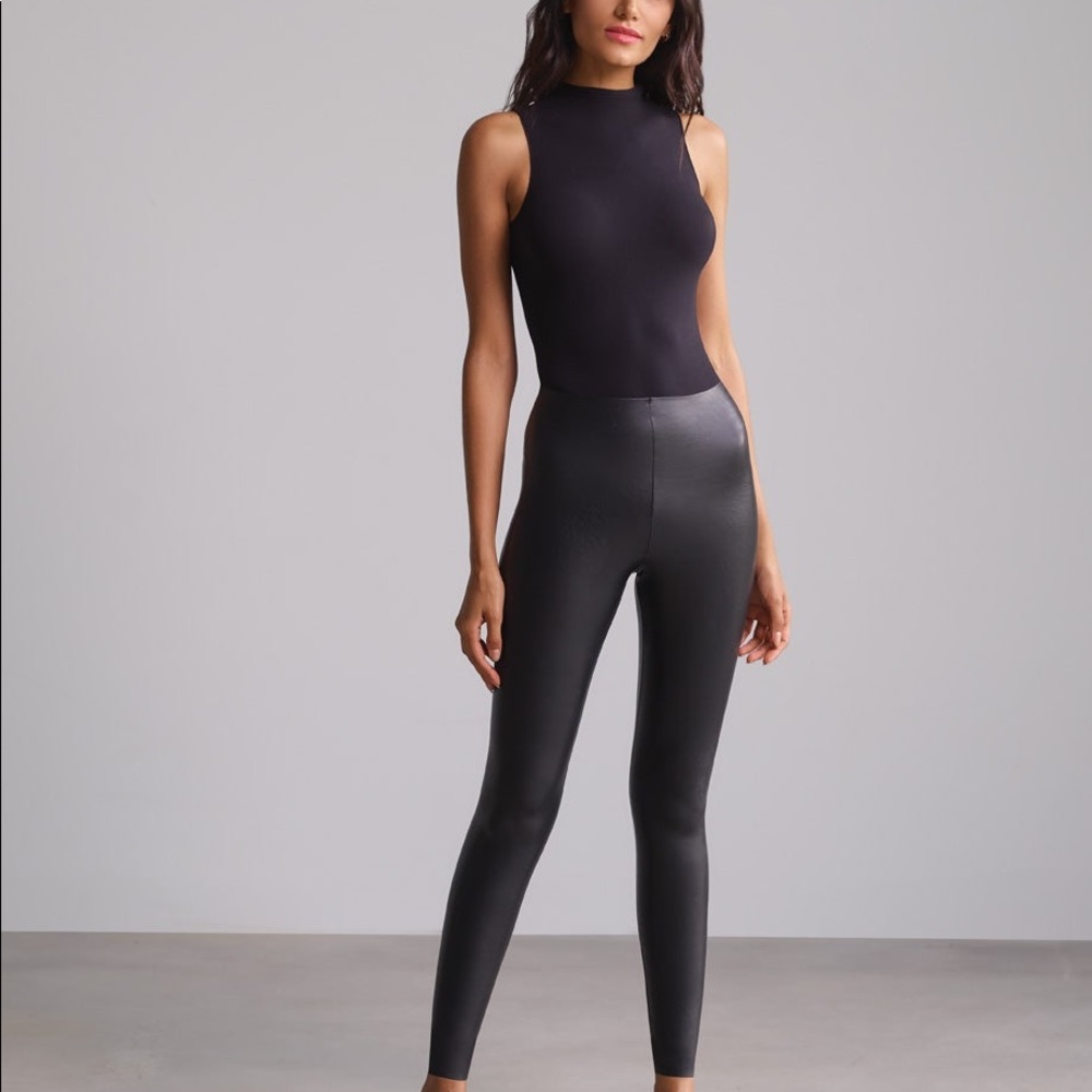 NWT Commando faux leather leggings size Small